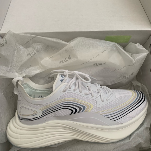 APL Streamline Striped Lace Up Sneakers - Picture 3 of 7